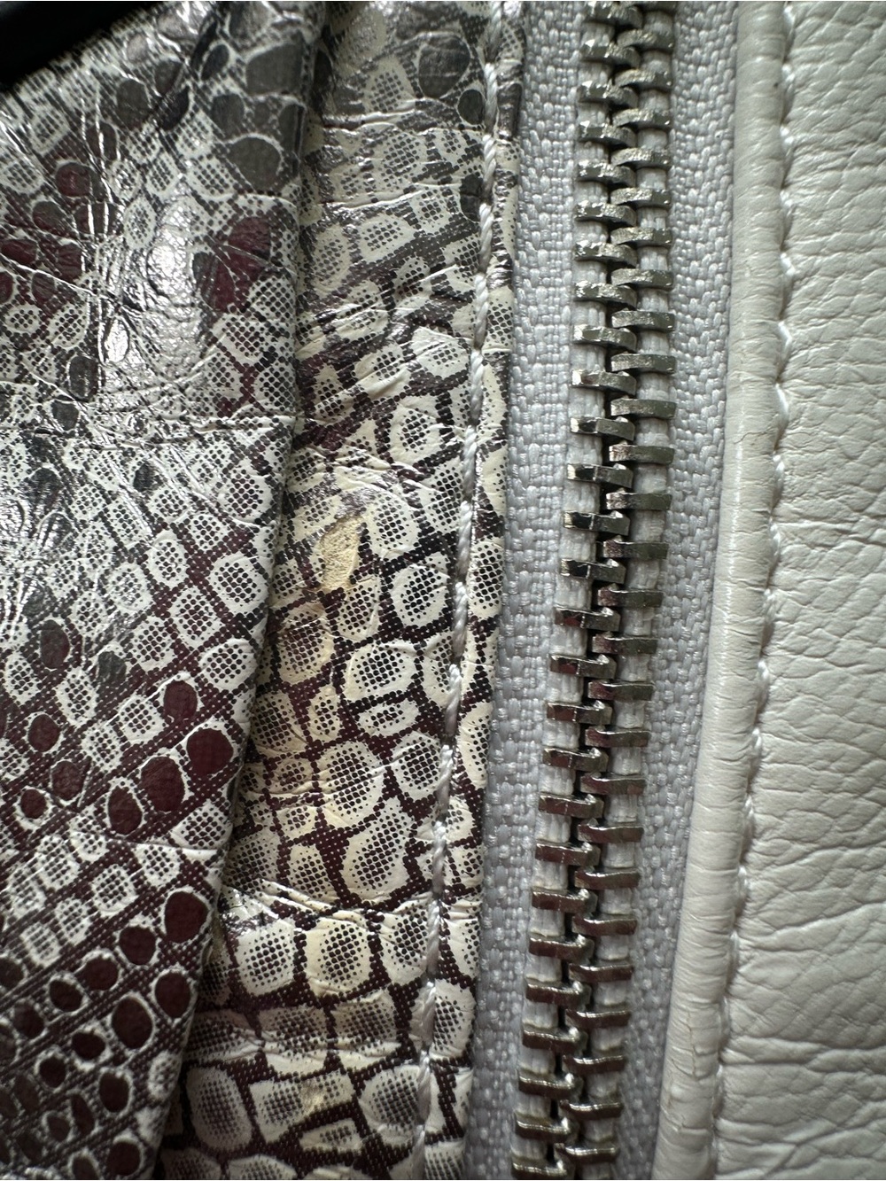 Purse - Picture 4 of 7